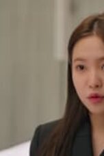 Nonton Movie Bitch and Rich Season 2 Episode 4 Subtitle Indonesia